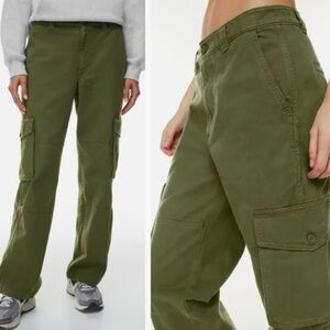 TNA by Aritzia - Women’s Green Cargo Pants